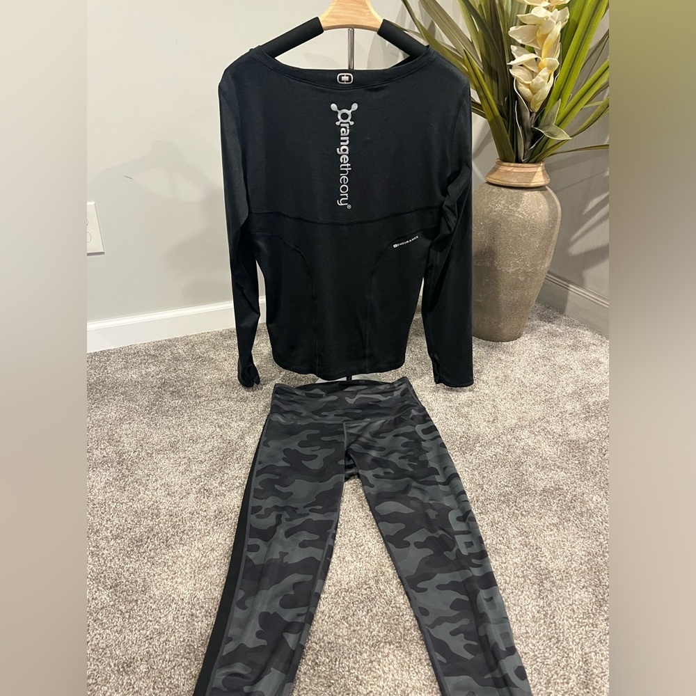Orangetheory 2pc Leggings and Top. Size L